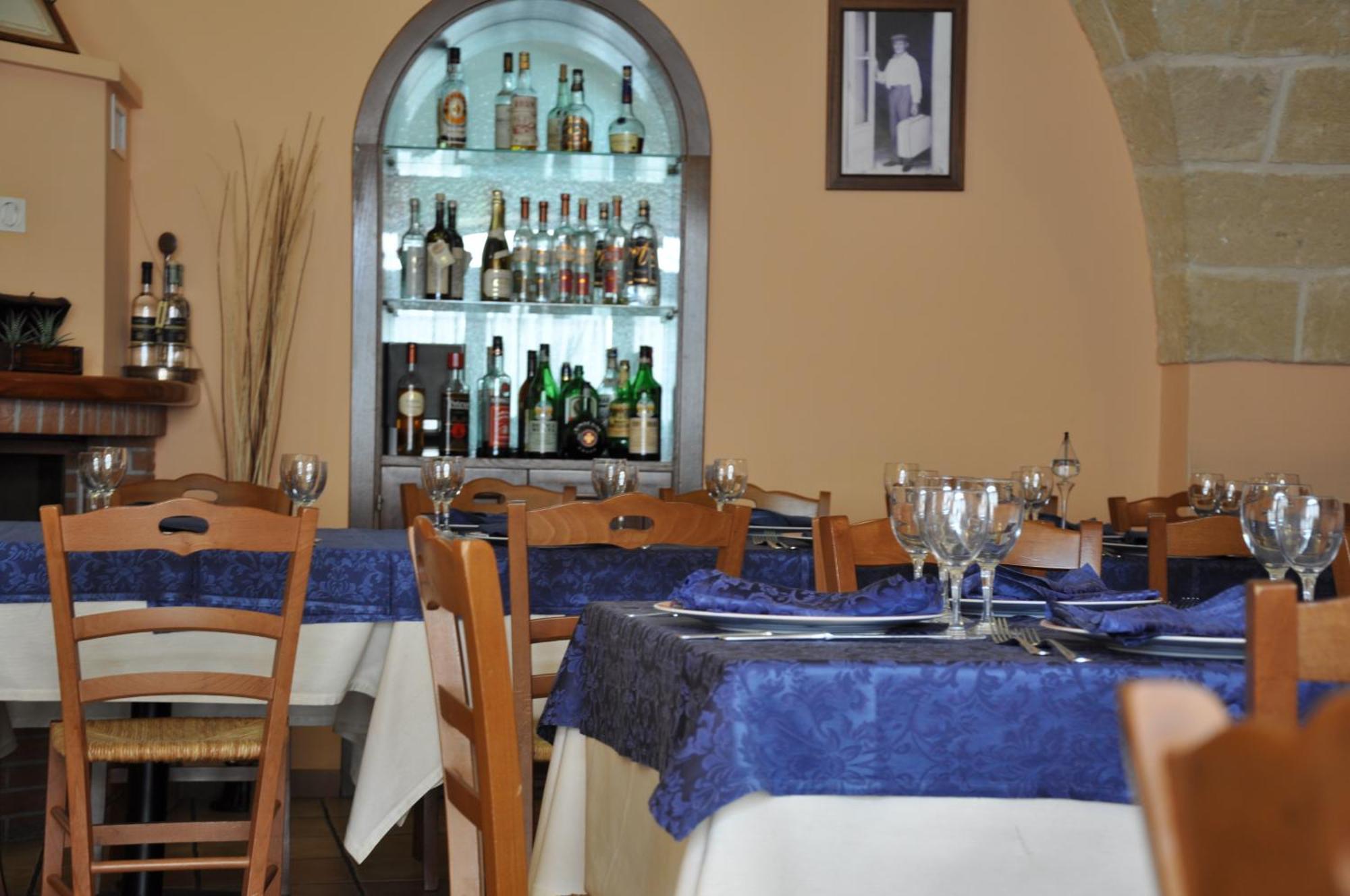 Al Borgo Antico Ristorante E B&B Crispiano Екстериор снимка